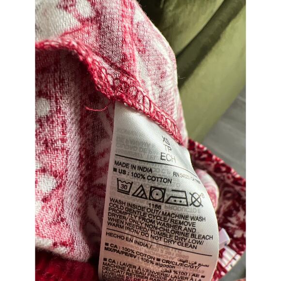 NWT Old Navy size XS flannel pajama pants polar bears Christmas - Picture 3 of 3
